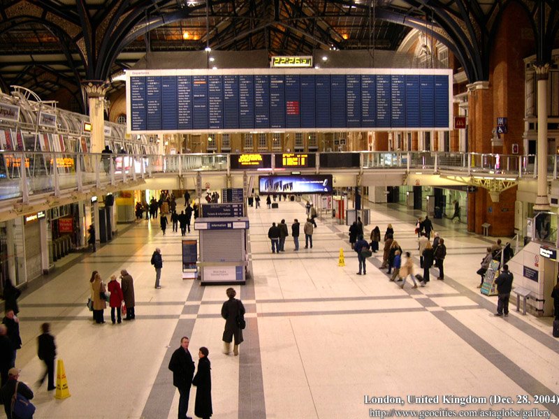 London Rail Stations Photo Gallery