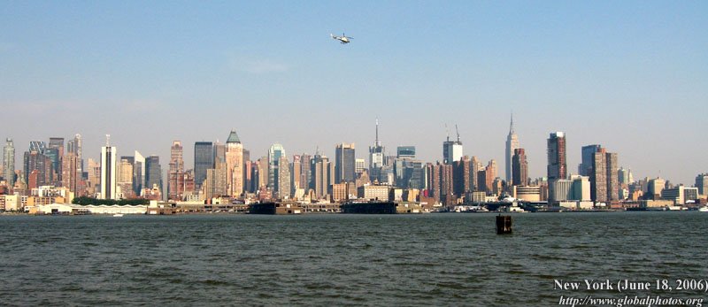 hong kong compared to new york city size